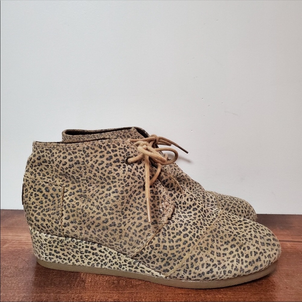🌵Kids TOMS Cheetah Print Wedges🌵